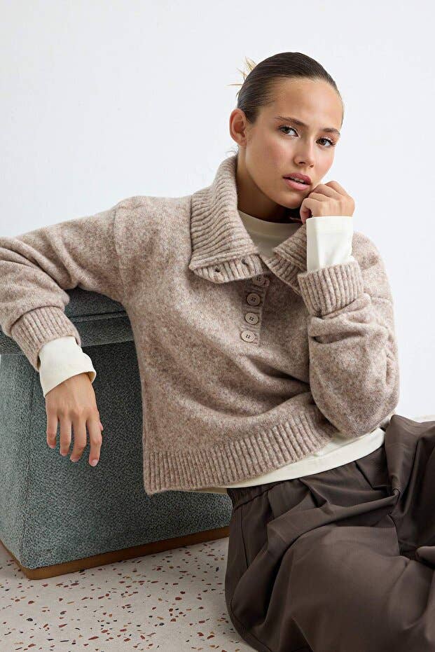 The Lidya Pullover