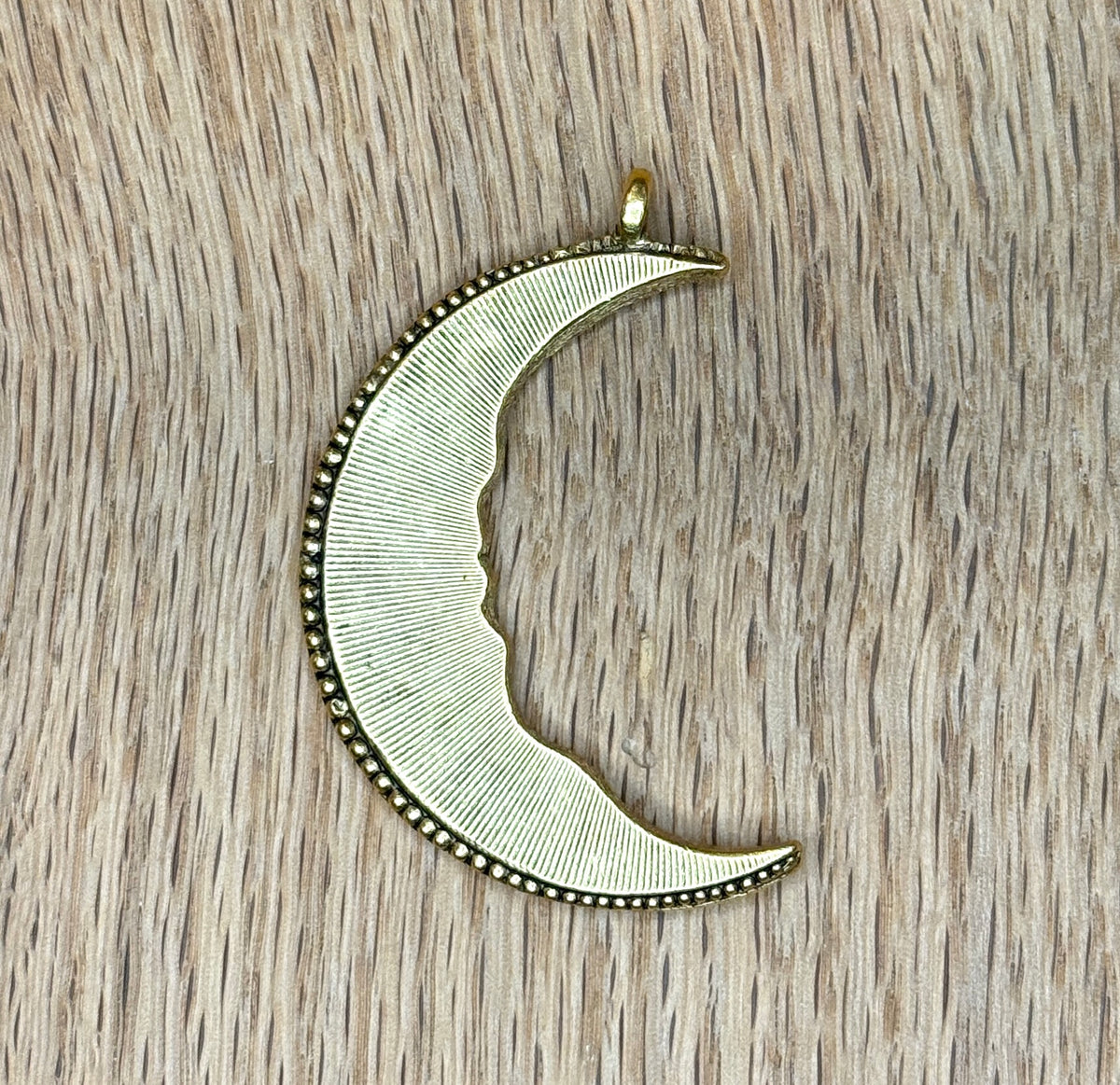 Charm Bar Charms - Exclusive Vintage Cast Pendant
