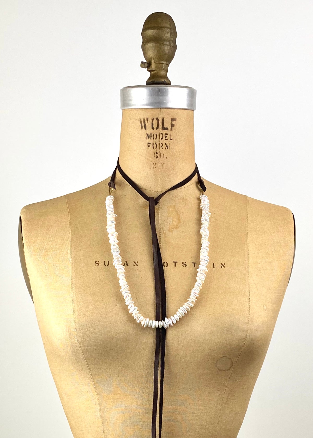 Keishi Pearl Beads on Leather Necklace