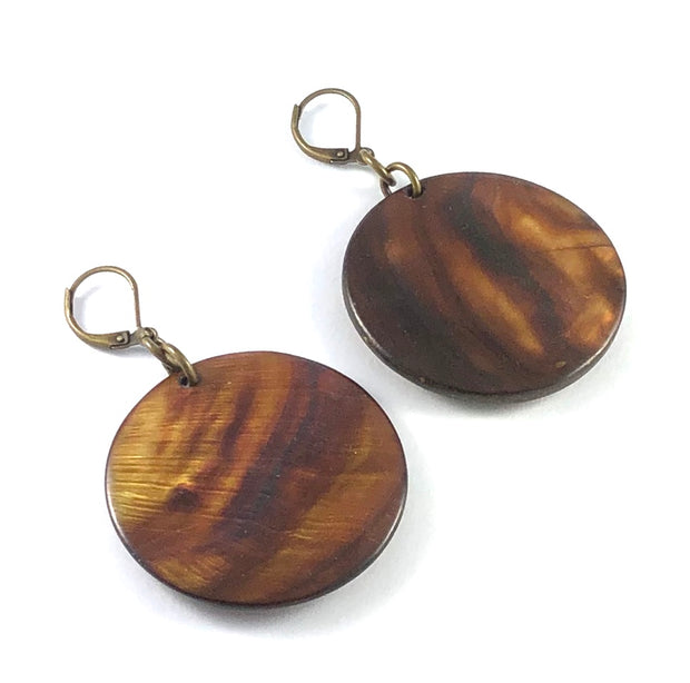 Vintage Round Shell Earrings